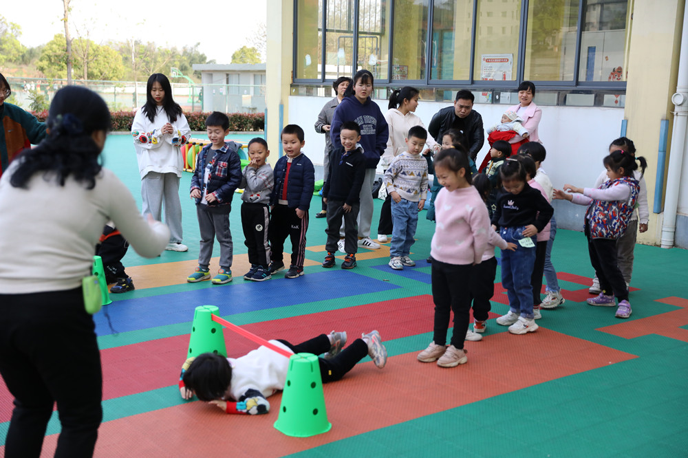 學(xué)生用心，幼兒開心，家長(zhǎng)放心      ——衡陽(yáng)幼兒師范高等?？茖W(xué)校開設(shè)“四點(diǎn)半課堂”