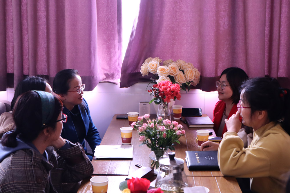漫談春天，擁抱美好——學(xué)前教育學(xué)院舉行第一期讀書分享會(huì)