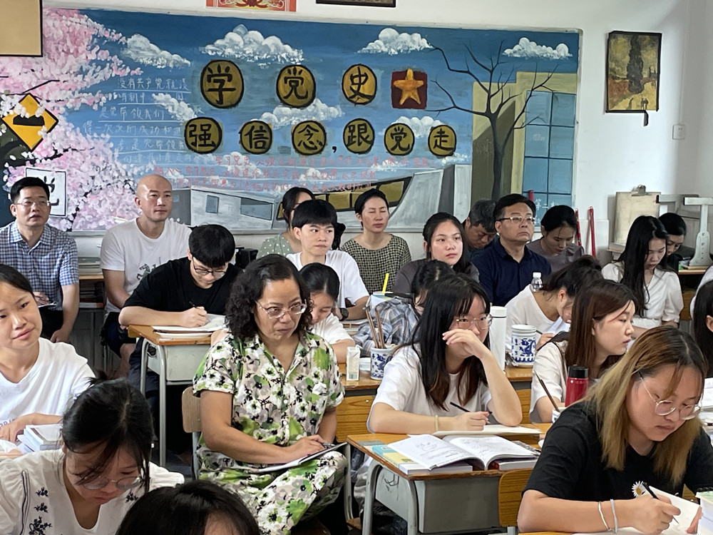 我校督導(dǎo)評估處開展本學期第一次全面督導(dǎo)工作