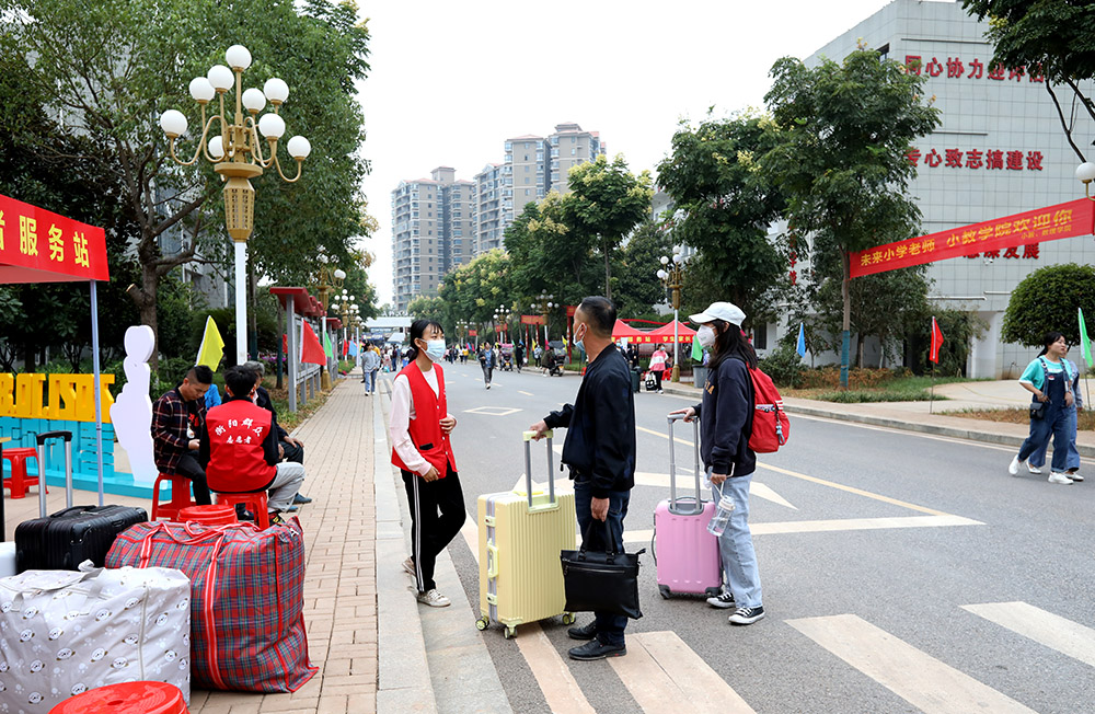金秋十月，溫情迎新——衡陽(yáng)幼高專喜迎2021級(jí)高招大專新生