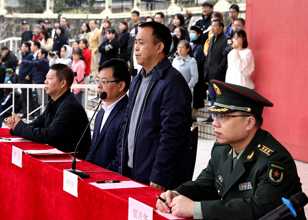 衡陽幼高專舉行2021級新生軍訓(xùn)匯報表演暨總結(jié)表彰大會