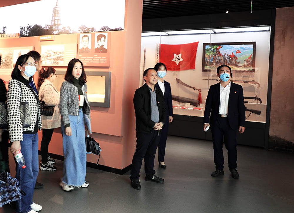追尋歷史印記，感悟紅色精神 ——衡陽幼高專開展優(yōu)秀青年干部學(xué)習(xí)活動
