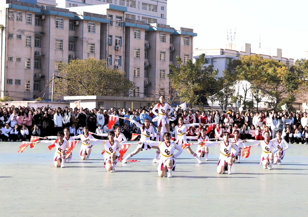 衡陽(yáng)幼高專(zhuān)舉辦第二屆田徑運(yùn)動(dòng)會(huì)