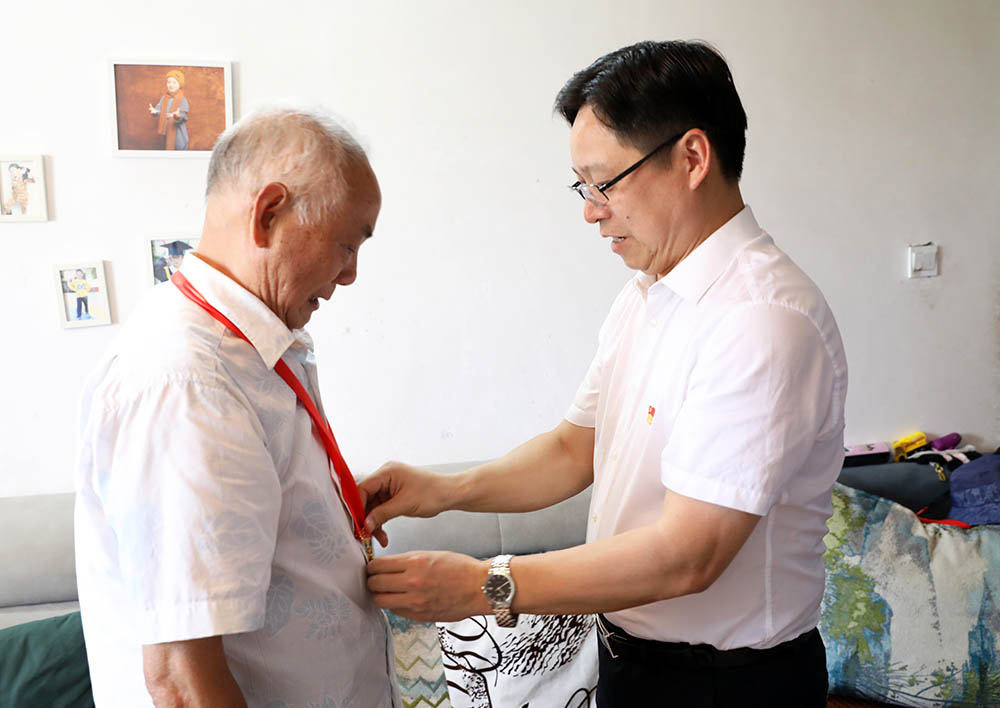 衡陽幼師開展“七一”走訪慰問活動(dòng)