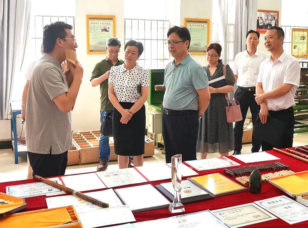 我校赴湖南一師、銅仁幼?？疾旖M成員 學(xué)習(xí)心得摘要