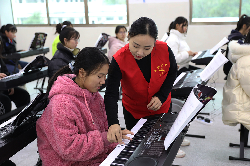 衡陽幼兒師范高等?？茖W校積極開展“百千萬‘藝術童伴’——留守兒童關愛工程”支教幫扶活動